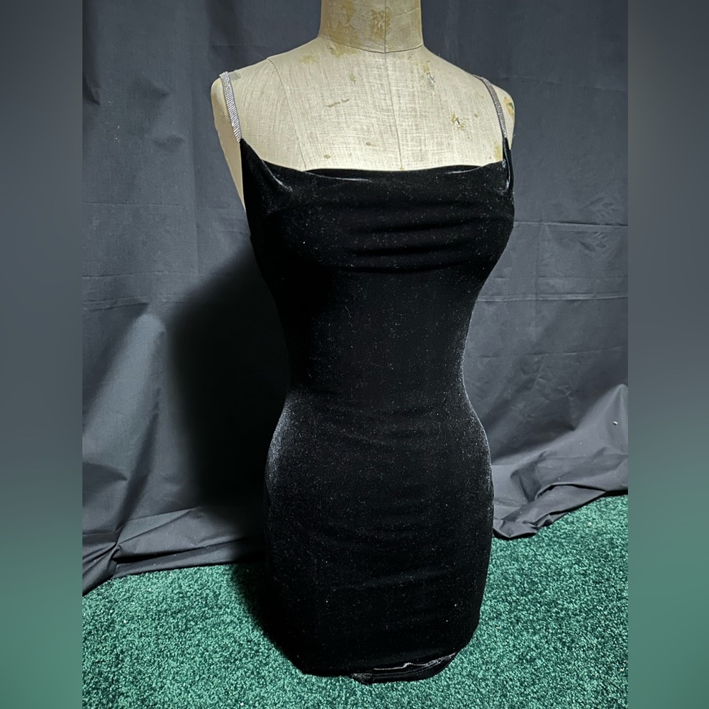 Chic velvet dress